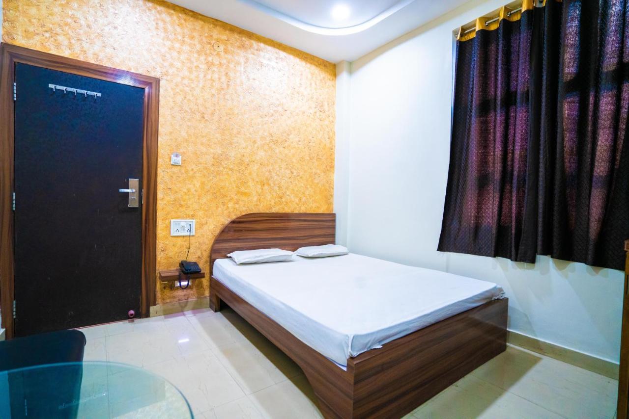 Hotel Shakun Bhilai Exteriér fotografie